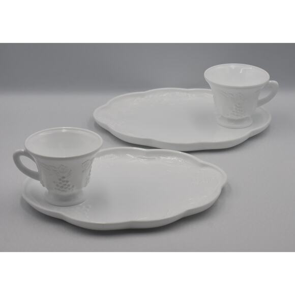 Vintage Indiana Colony White Harvest Milk Glass Grape Snack Tray and Cup Set - Picture 2 of 9